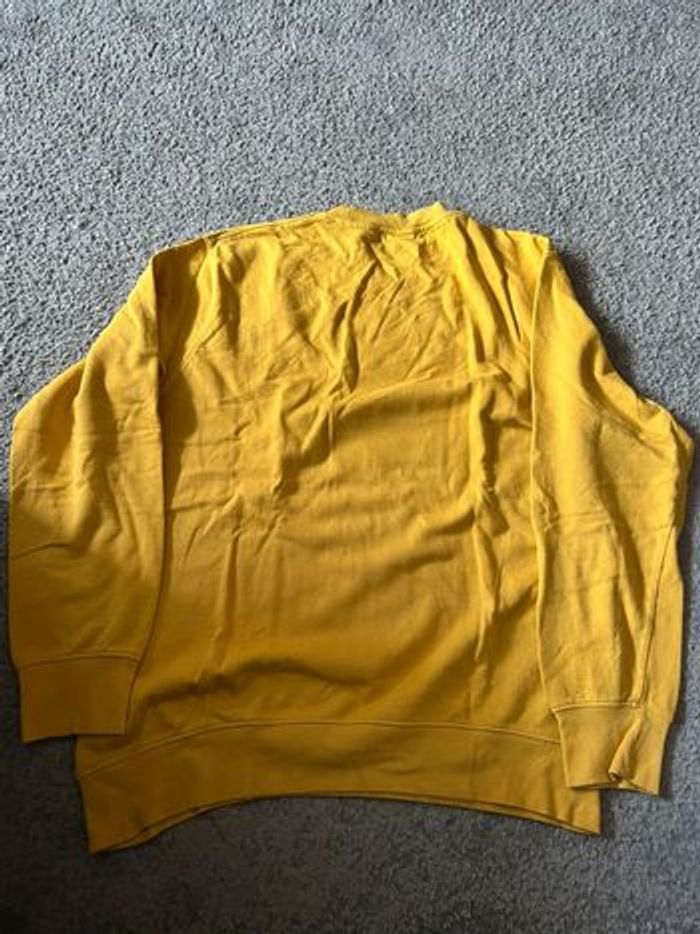 Pull jaune - photo numéro 2