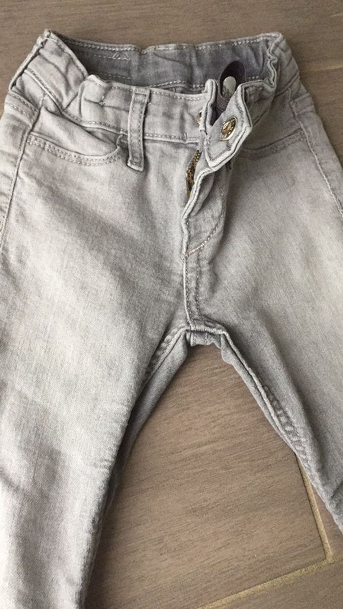 Jean h&m 1an1/2 ,2 ans taille 92 - photo numéro 2