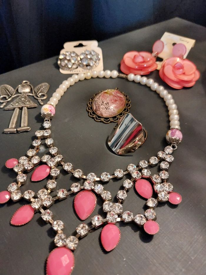 Lot de bijoux vintage et moderne varié - photo numéro 3