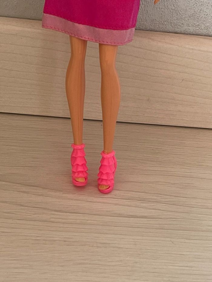 Tenue pour poupée barbie - photo numéro 3