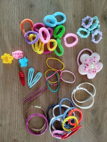 Lot d'accessoires, coiffure, cheveux, Valise la reine des neiges, TBE