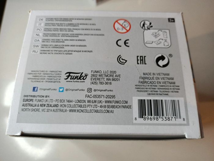 Lot de 3 Funko pop Marvel lucha libre 707 el venenoide
709 el hero Invicto
712 el chimichanga - photo numéro 6