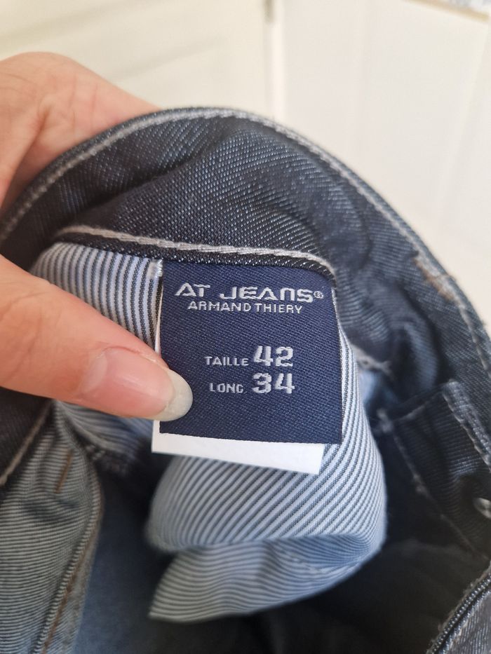 Jean coupe droite homme Armand Thiery taille XL/42 - photo numéro 7