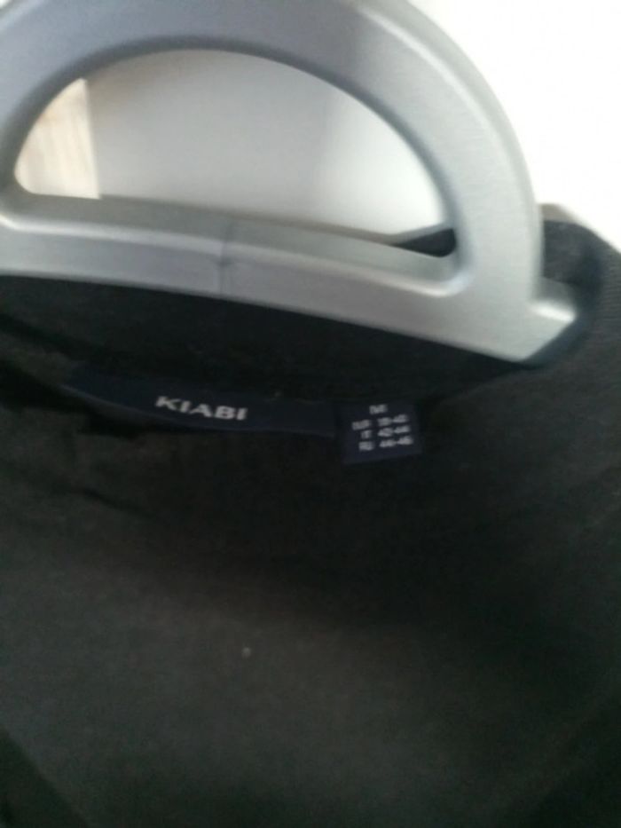 T-shirt noir col montant - photo numéro 2