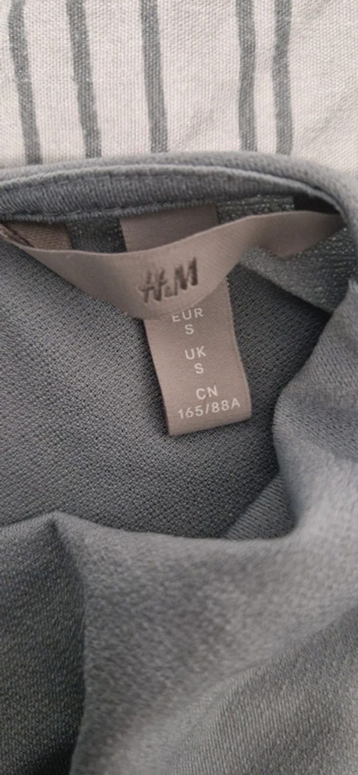 T-shirt femme H&M - Taille S - photo numéro 2