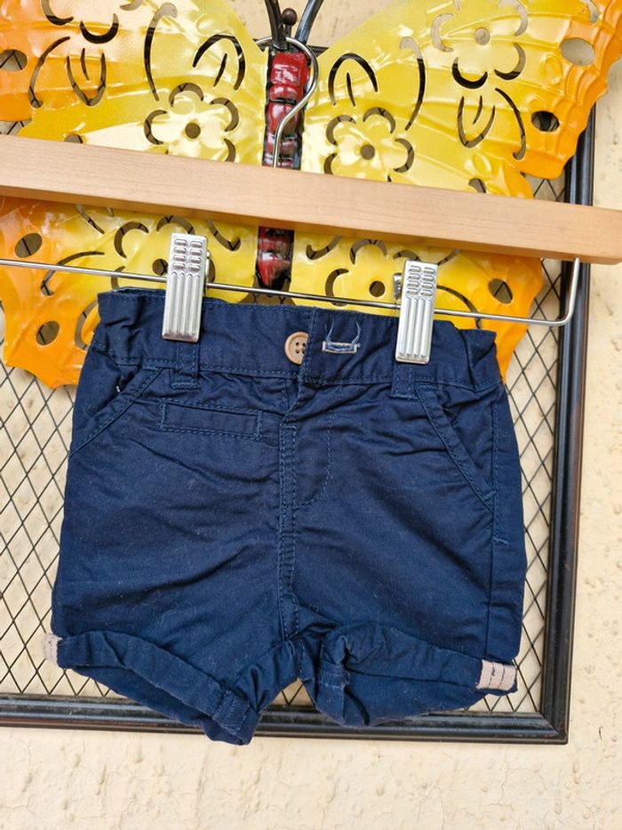 Short bébé fille. Kiabi