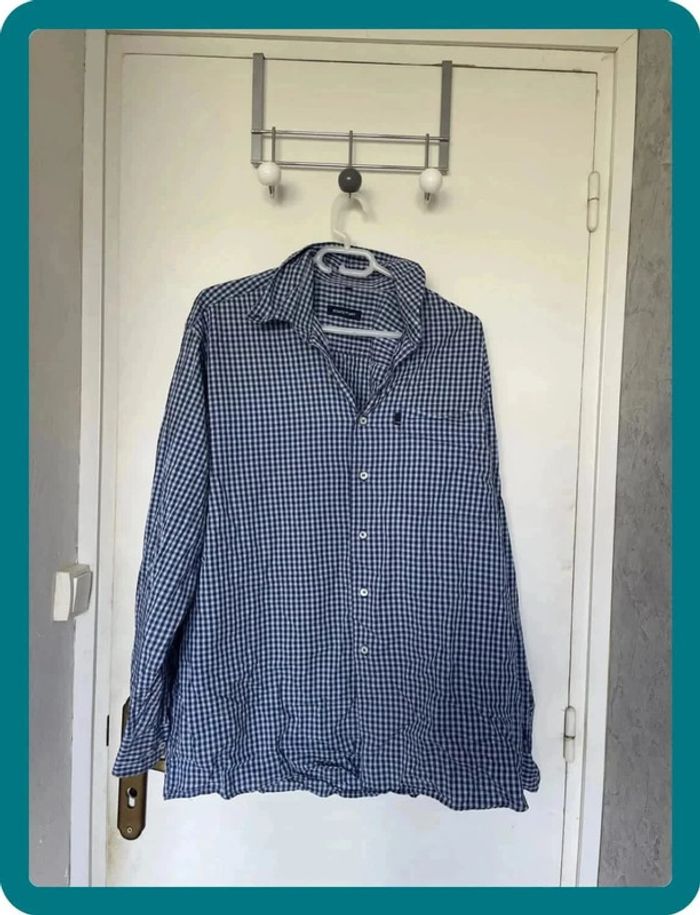 Chemise à carreaux