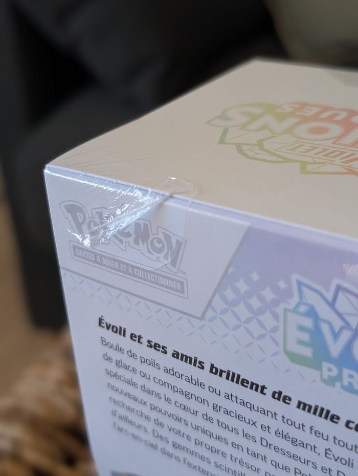 Coffret Pokémon ETB Coffret Dresseur d'élite Évolutions Prismatiques Evoli EV8.5 fr - photo numéro 6