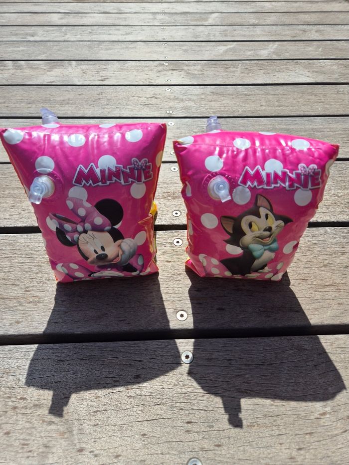Bouées brassard Minnie, TBE 🏖