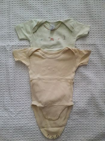 Lot 2 bodies 6 mois