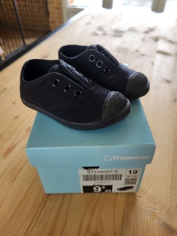 Chaussures taille 19