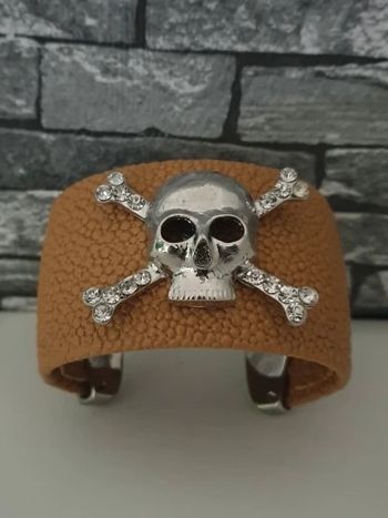 Bracelet tête de mort
