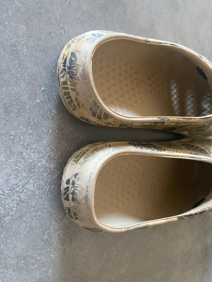 Crocs garçon taille 30 - photo numéro 4