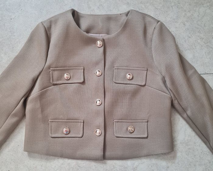Veste blazer a bouton doré neuf taille xs34 - photo numéro 4