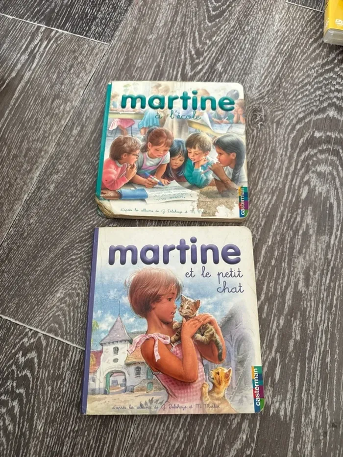 Lot de 2 petits livres Martine