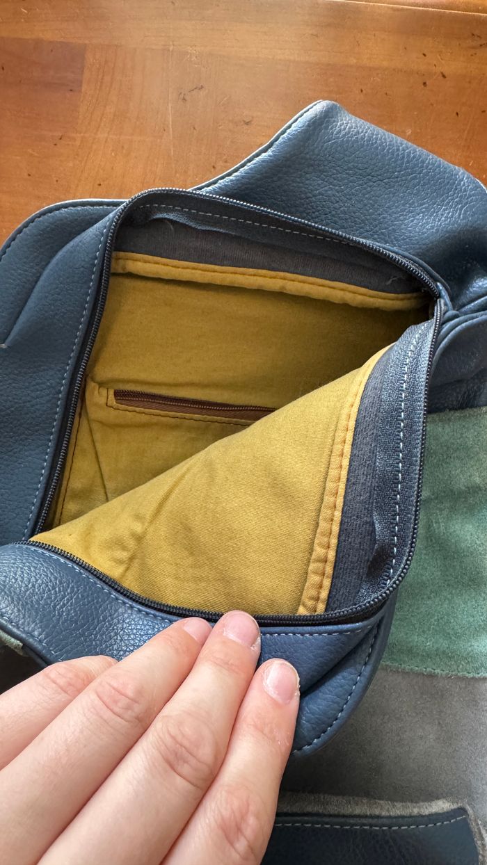 Sac à main en cuir bandoullière - photo numéro 3