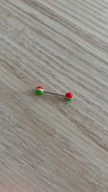 Piercing à la langue en acier inoxydable