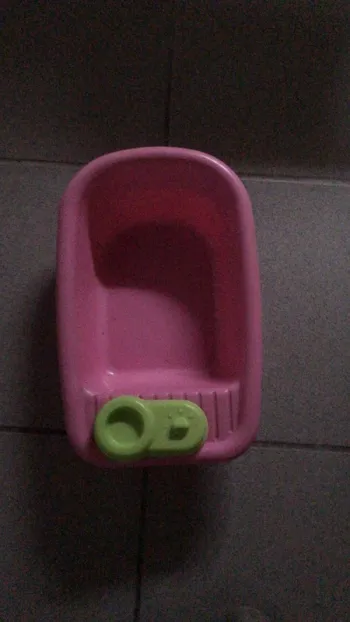 Lots de dînette pour enfant baignoire + réchauffe biberon