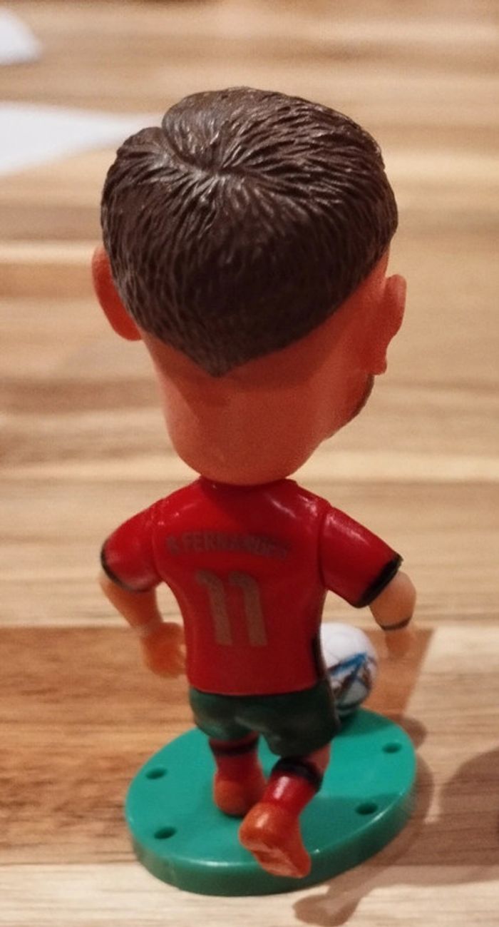 Petite figurine football neuve Bruno Fernandes Portugal - photo numéro 2