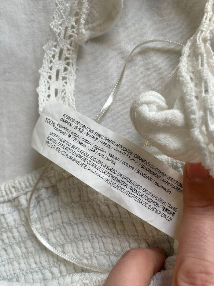 Crop top blanc à fines bretelles Pull&Bear taille M très bon état - photo numéro 4