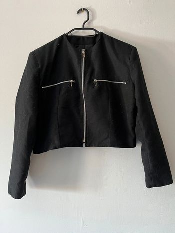 🌸 Jolie veste courtes noir avec épaulettes Taille M 🌸