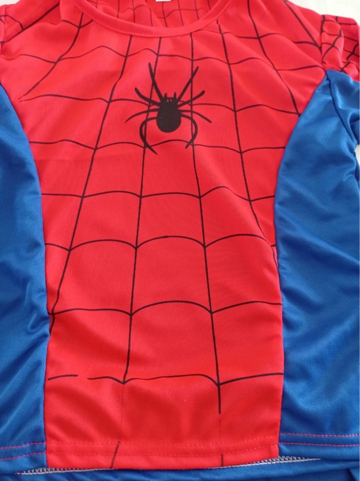 Déguisement Spiderman bleu et rouge 6ans - photo numéro 4