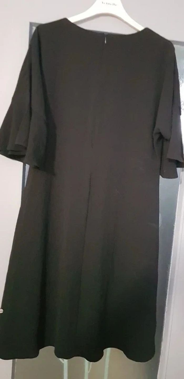 Jolie robe noire neuve 48 - photo numéro 3