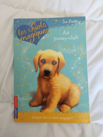 Livre enfant titre Les chiots magiques,  au poney club