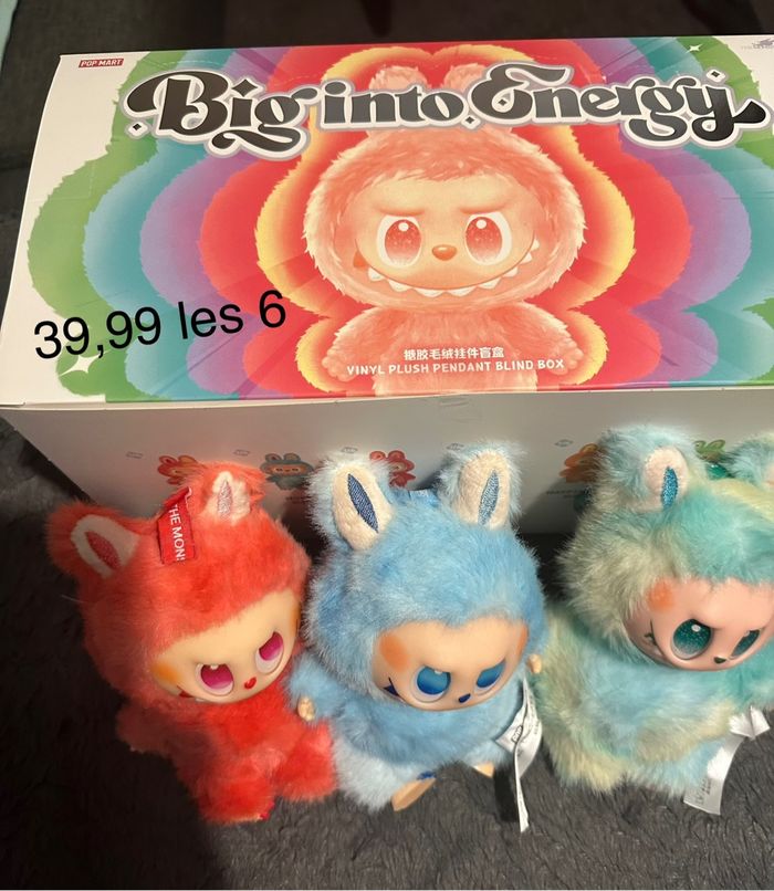 Labubu box big into energy/have a seat /macaron