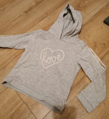 Sweat à capuche taille 5 ans