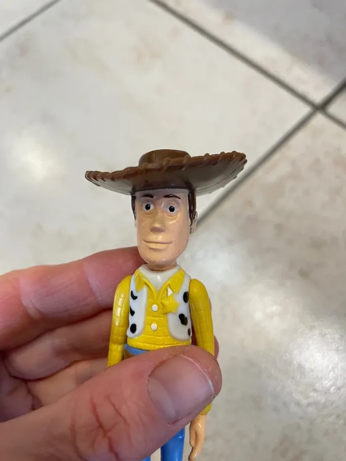 Figurine Woody Toy Story - photo numéro 2