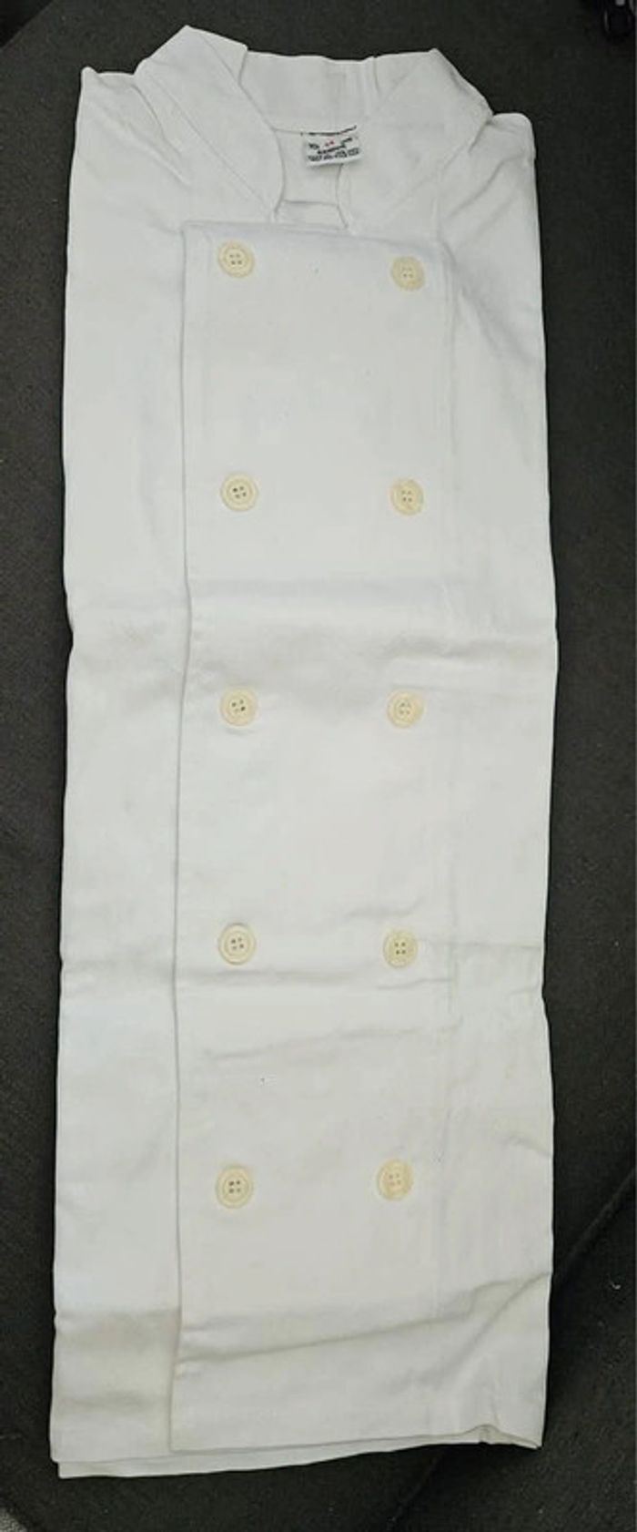 Veste de cuisinier
Bragard.
Taille : 44
Neuve - photo numéro 7
