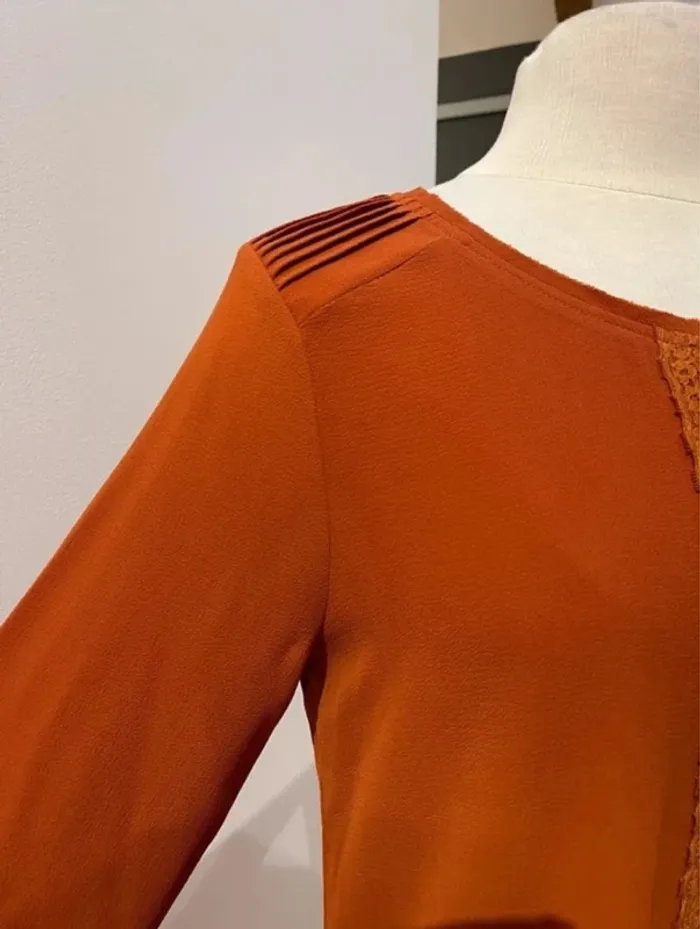 Superbe Blouse avec dentelle Akoz 🌸 M 38 - photo numéro 2