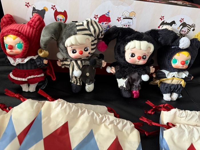 Set 8 peluches Why so serious popmart - photo numéro 2