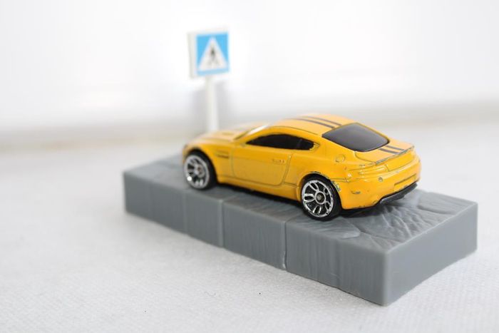 Hot weels Aston Martin V8 vantage - photo numéro 3