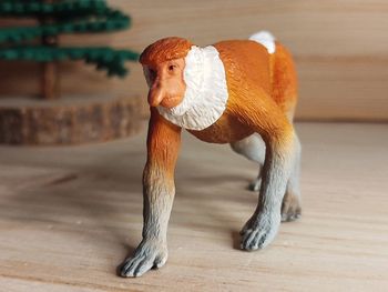 Mojo singe nasique Figurine animal de la savane