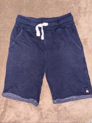 Bermuda Hero Seven garçon taille 12 ans en bon état