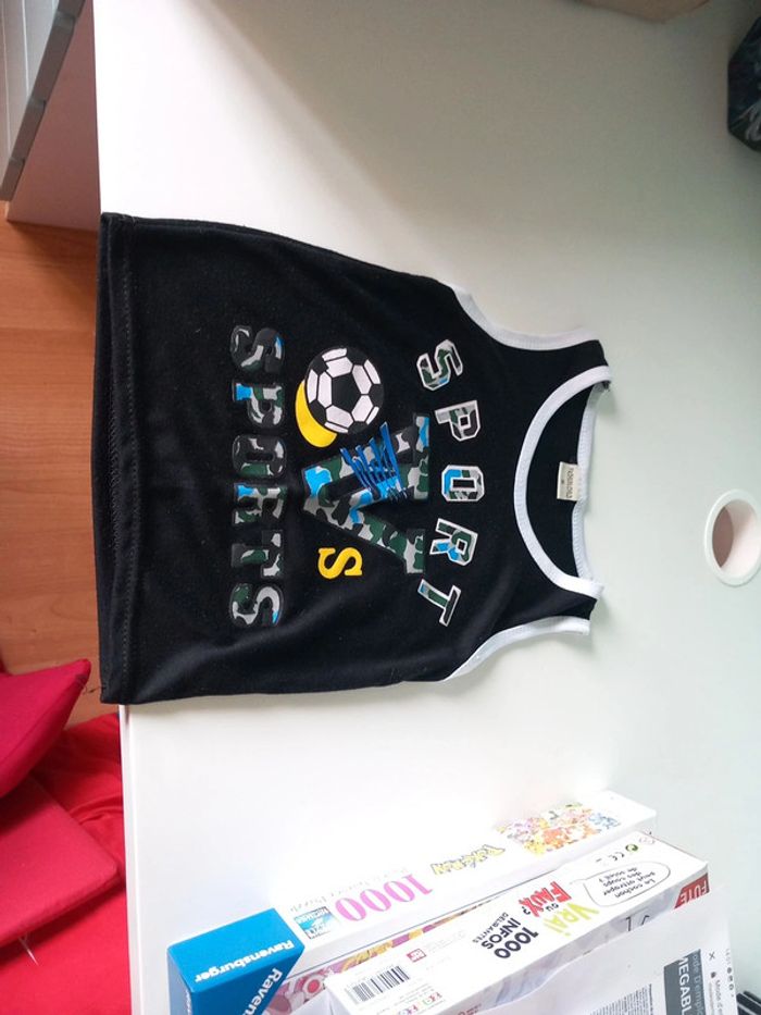 2 Tee-shirts sans manche