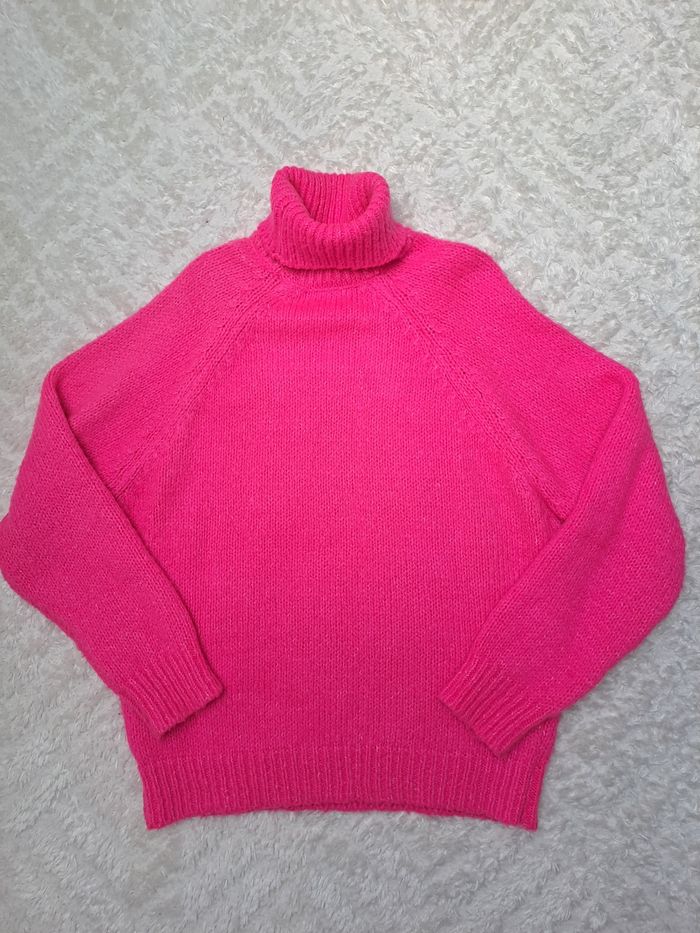 Pull col roulé rose taille L