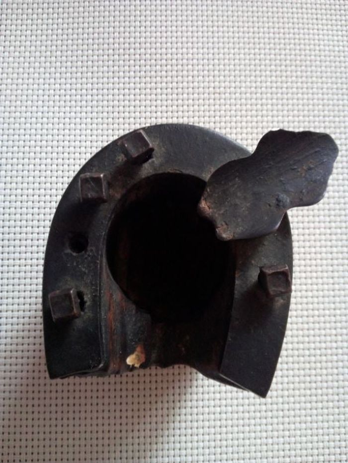 cendrier fer à cheval * prix 6e * kiki60230