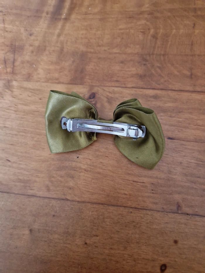 Barrette noeud papillon - photo numéro 2