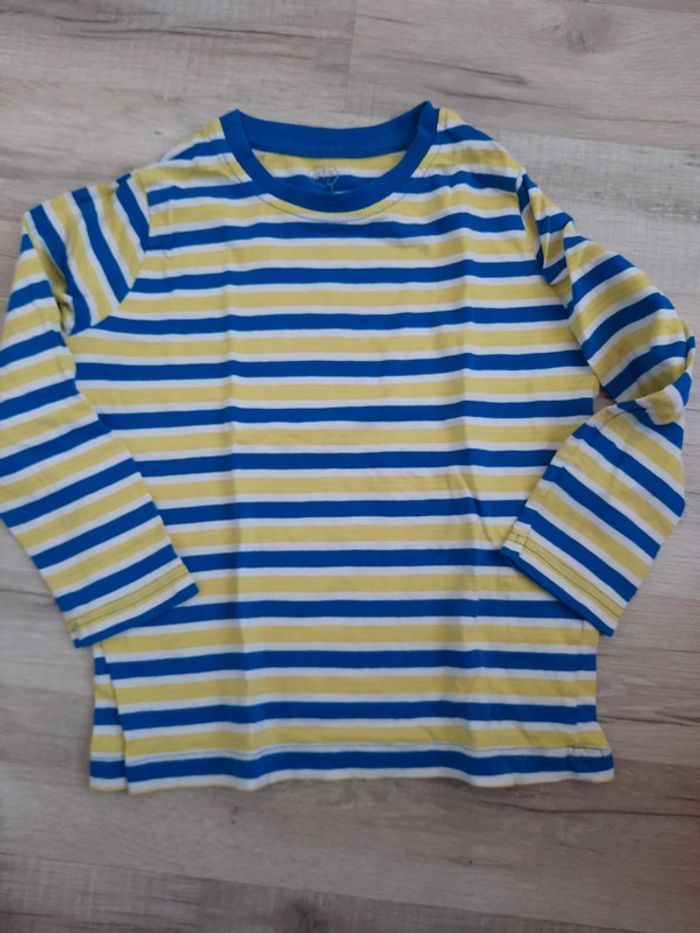 T shirt 2 4 ans 98-104 cms