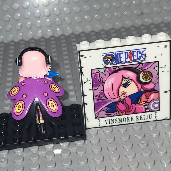 Minifigure / Figurine 🌊 One Piece 🌊 Reiju Vinsmoke - photo numéro 4