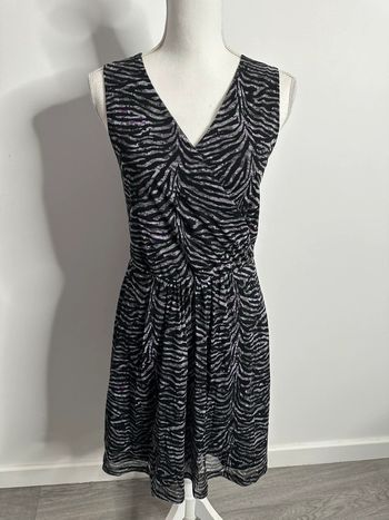 Robe zébrée noire et violette S. Oliver T38 M