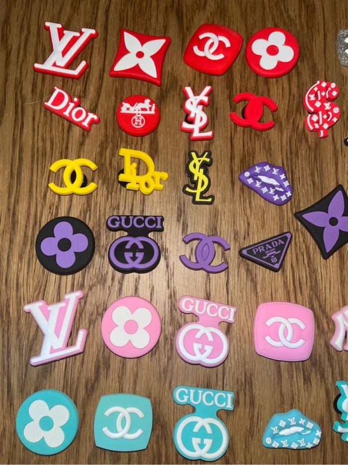 Pin’s pour crocs - photo numéro 2