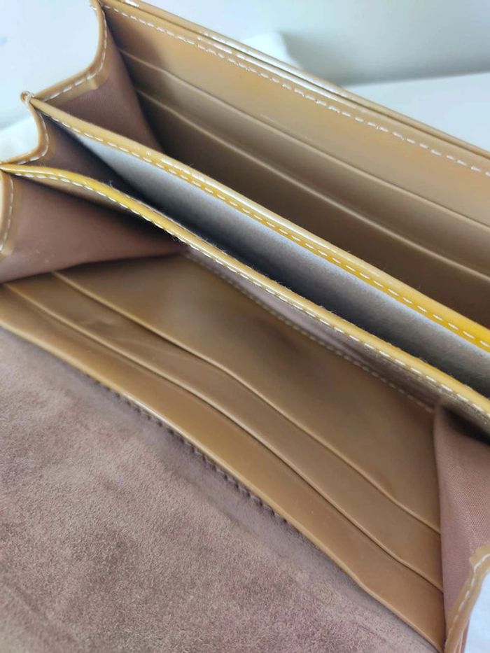Portefeuille LK Bennett Compagnon en cuir verni taupe - NEUF - photo numéro 14