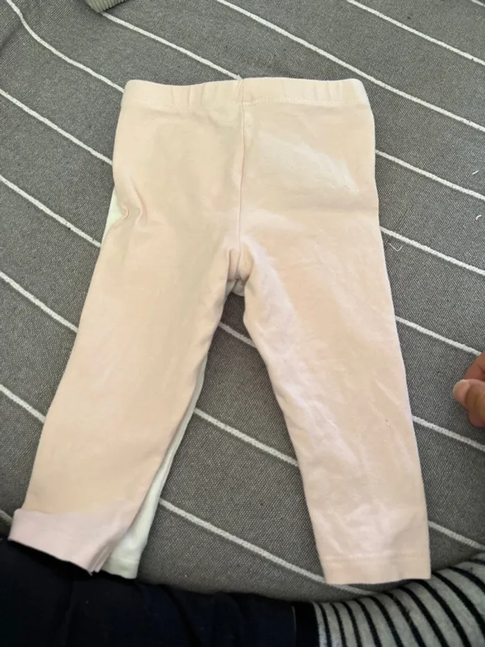 Lot de 3 leggings bébé primark 6/9 mois - photo numéro 4