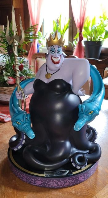 Statue ursula 