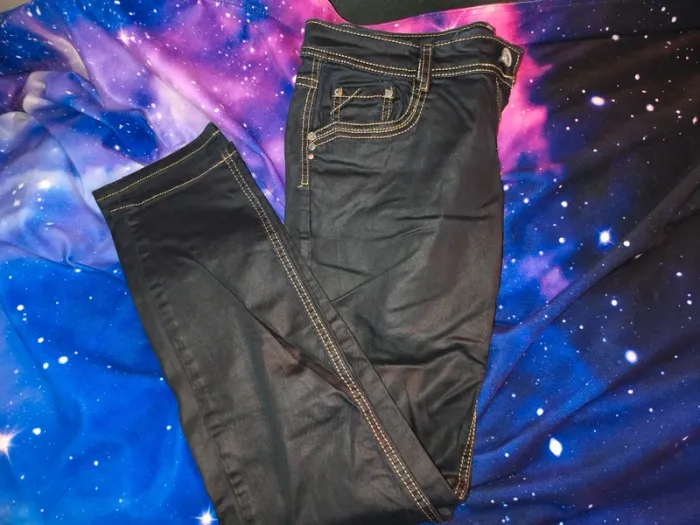 Jean effet ciré taille 42 Monday premium design