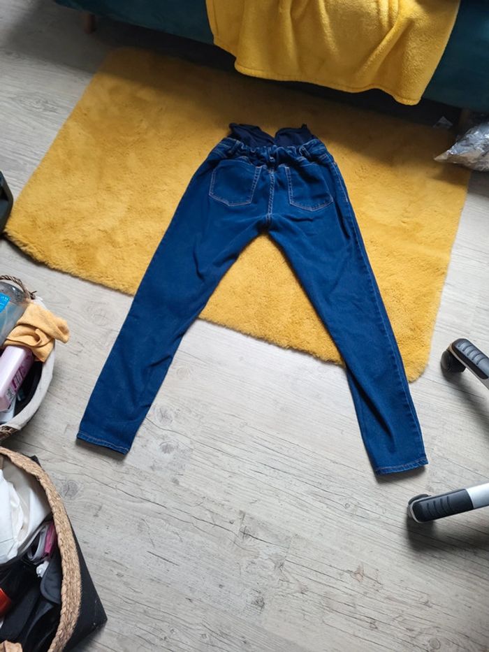 Jean de grossesse état neuf - photo numéro 4